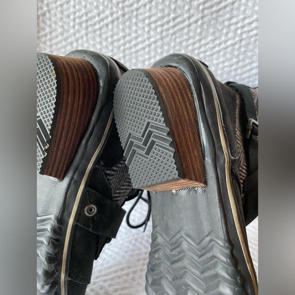 Sorel NWOT Women's Slimboot Lace Casual Boot 11 - Picture 5 of 15